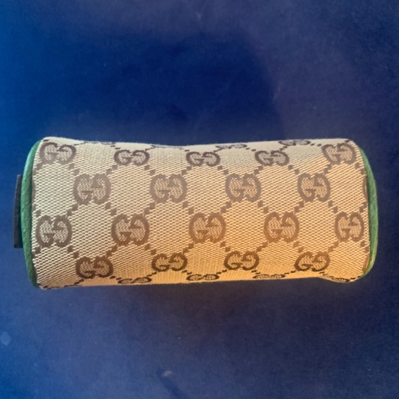 NWOT Authentic Vintage Gucci Signature Pochette with Green Leather Trim - Picture 3 of 9